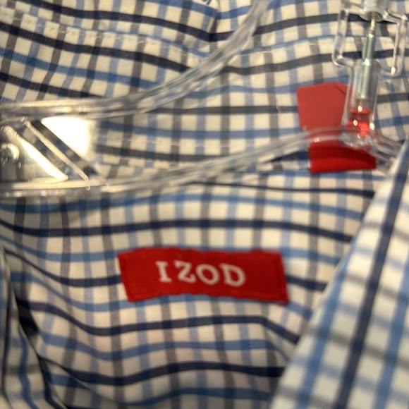 Men’s IZOD L/S button down shirt in a 3 different shades of blue plaid. 3XLT - Picture 6 of 8